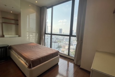 Condo in Watthana, Bangkok, Thailand, 2 bedrooms  № 200918 - photo 6