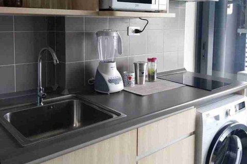 Condo in Bangkok, Thailand, 2 bedrooms № 183630 - photo 13
