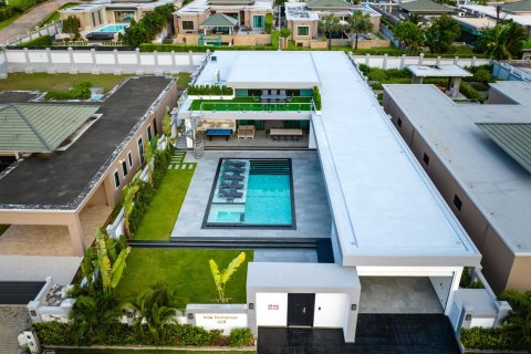 Вилла в Паттайе, Таиланд с 6 спальнями  № 171223 - фото 6