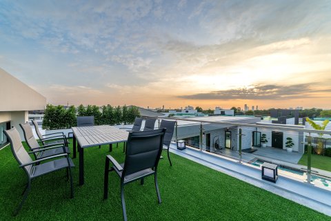 Вилла в Паттайе, Таиланд с 6 спальнями  № 171223 - фото 19