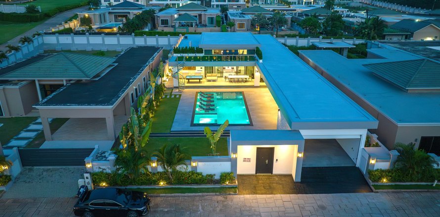 Вилла в Паттайе, Таиланд с 6 спальнями  № 171223