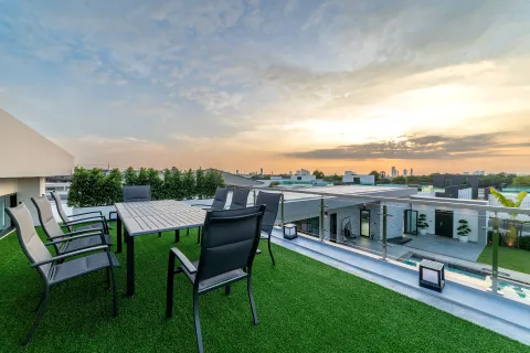 Вилла в Паттайе, Таиланд с 6 спальнями  № 171223 - фото 23