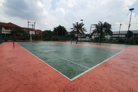 Condo in Pathum Thani, Thailand, 3 bedrooms  № 171225 - photo 30