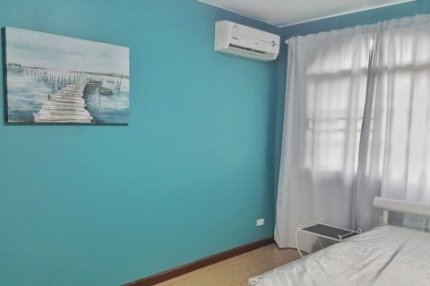 Condo in Pathum Thani, Thailand, 3 bedrooms  № 171225 - photo 13