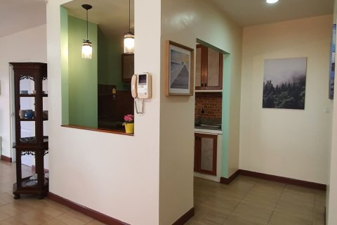 Condo in Pathum Thani, Thailand, 3 bedrooms  № 171225 - photo 5