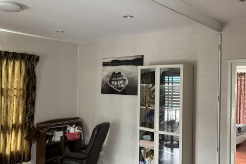 Таунхаус в Пхракханонге, Бангкок, Таиланд с 4 спальнями № 137295 - фото 7