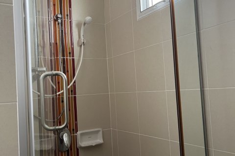 Таунхаус в Пхракханонге, Бангкок, Таиланд с 4 спальнями № 137295 - фото 12