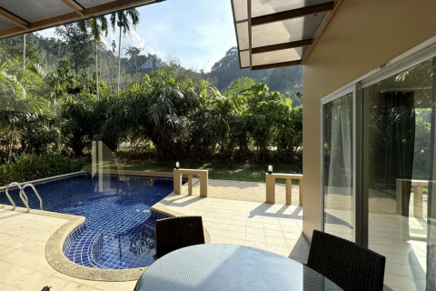 Villa in Phuket, Thailand 4 bedrooms № 137300 - photo 16