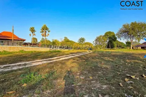 Terreno en Pattaya, Tailandia № 212458 - foto 14