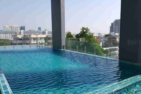 Condo in Thonburi, Bangkok, Thailand, 1 bedroom № 183651 - photo 2