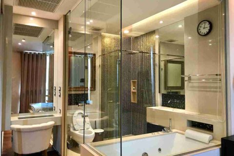 Condo in Bangkok, Thailand, 1 bedroom № 183655 - photo 3