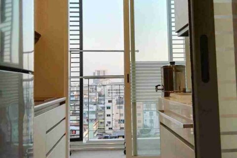 Condo in Thonburi, Bangkok, Thailand, 1 bedroom № 183652 - photo 6