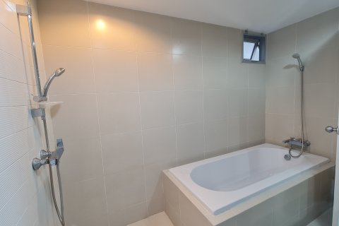 Кондоминиум с 3 спальнями в Хуай Кванге, Бангкок, Таиланд № 161341 - фото 4