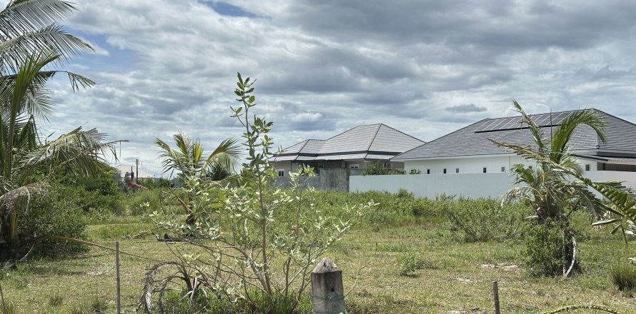 Terrain à Hua Hin, Thaïlande 2400 m2 № 161343