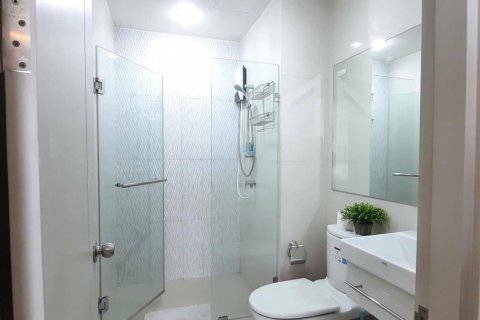 Studio in the Condo in Khlong Toei, Bangkok, Thailand  № 161337 - photo 5