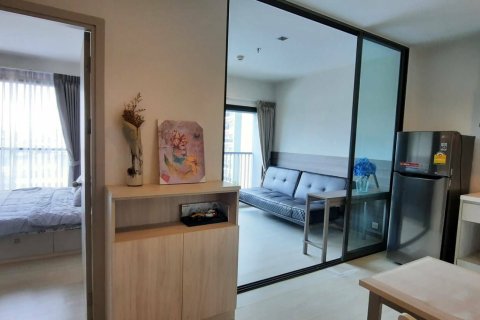 Studio in the Condo in Khlong Toei, Bangkok, Thailand  № 161337