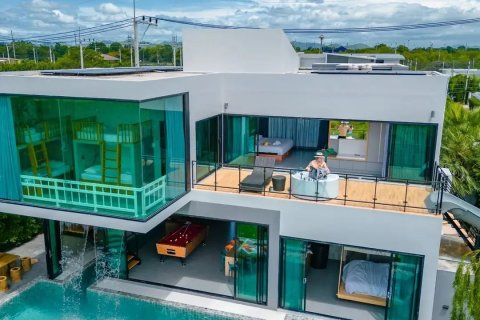 Вилла в Хуа Хине, Таиланд с 4 спальнями  № 148611 - фото 1