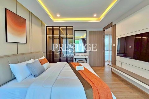 House in Pattaya, Thailand 4 bedrooms № 198105 - photo 7