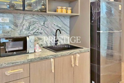 House in Pattaya, Thailand 4 bedrooms № 198105 - photo 6