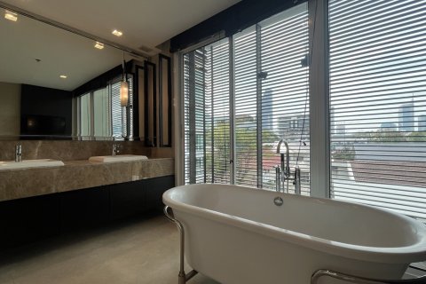 Condo à Khlong Toei, Bangkok, Thaïlande, 4 chambres № 200735 - photo 24