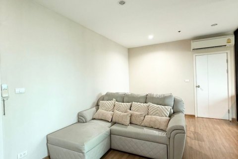 Кондоминиум с 2 спальнями в Банг Пхлате, Бангкок, Таиланд № 136019 - фото 3