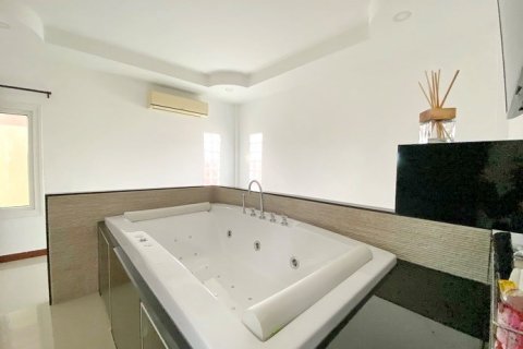 Haus in Pattaya, Thailand 3 Schlafzimmer № 223020 - Foto 10
