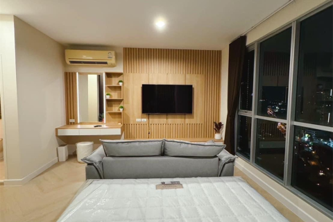 Condo in Bangkok, Thailand, 2 bedrooms № 209280 - photo 3