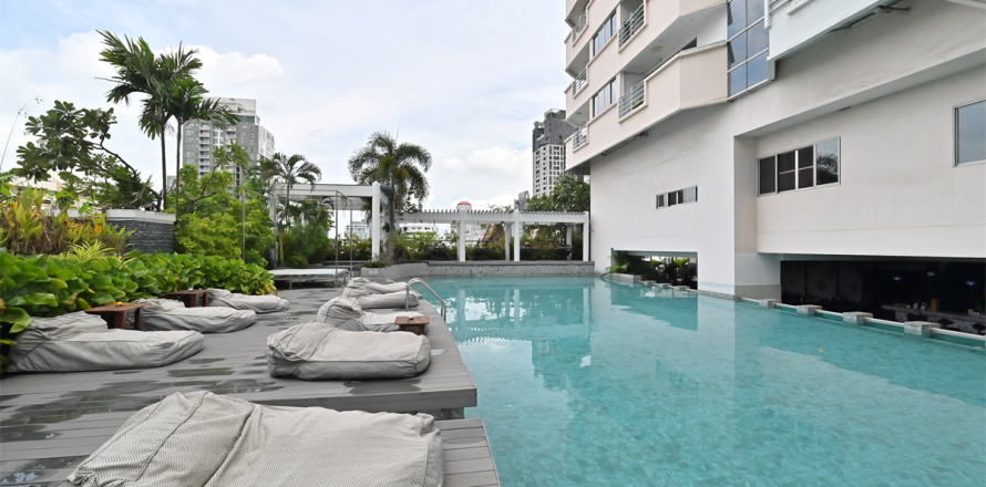 Condominio de 3 dormitorios en Bangkok, Tailandia № 209283