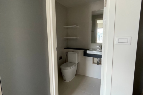 Condominio de 2 dormitorios en Bangkok, Tailandia № 209281 - foto 7