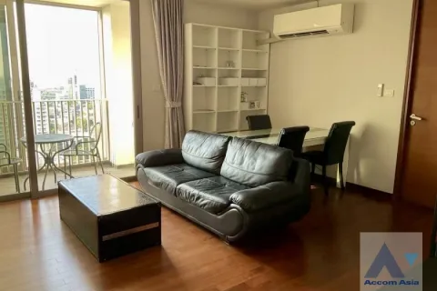 Condo in Khlong Toei, Bangkok, Thailand, 2 bedrooms  № 215289