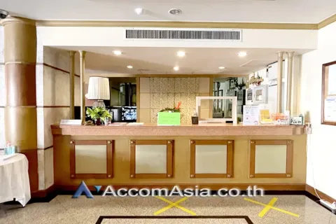 Condo in Khlong Toei, Bangkok, Thailand, 3 bedrooms  № 215295 - photo 21