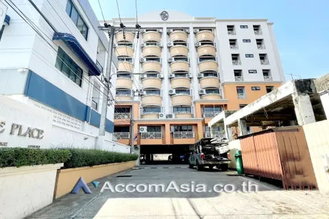 Condo in Khlong Toei, Bangkok, Thailand, 3 bedrooms  № 215295 - photo 24
