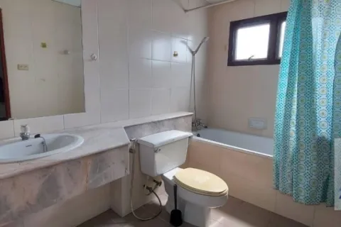 Condo in Khlong Toei, Bangkok, Thailand, 3 bedrooms  № 215295 - photo 14