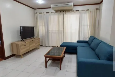 Condo in Khlong Toei, Bangkok, Thailand, 3 bedrooms  № 215295 - photo 2