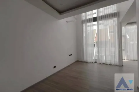 Reihenhaus in Watthana, Bangkok, Thailand 4 Schlafzimmer № 215291 - Foto 14