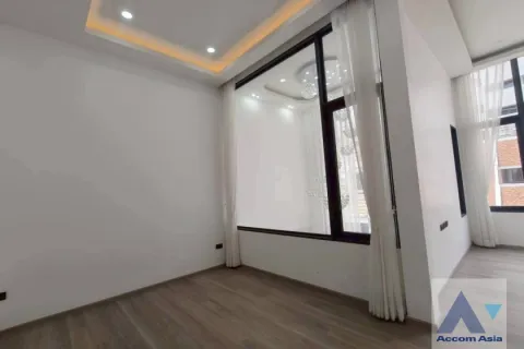 Reihenhaus in Watthana, Bangkok, Thailand 4 Schlafzimmer № 215291 - Foto 12