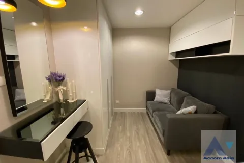 Condo in Huai Khwang, Bangkok, Thailand, 3 bedrooms  № 215293 - photo 16
