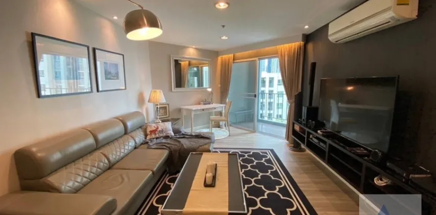 Condo in Huai Khwang, Bangkok, Thailand, 3 bedrooms  № 215293