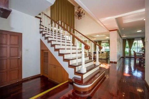 House in Chiang Mai, Thailand 4 bedrooms № 119943 - photo 25