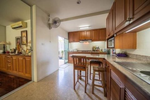 House in Chiang Mai, Thailand 4 bedrooms № 119943 - photo 11