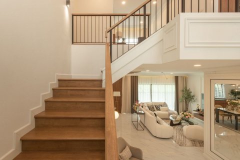 House in Chiang Mai, Thailand 5 bedrooms № 119941 - photo 8