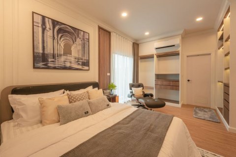 House in Chiang Mai, Thailand 5 bedrooms № 119941 - photo 29