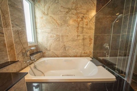 House in Chiang Mai, Thailand 5 bedrooms № 119944 - photo 25