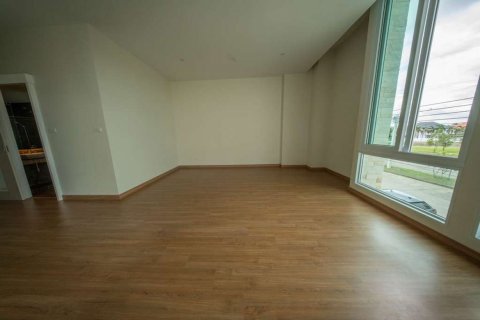 House in Chiang Mai, Thailand 5 bedrooms № 119944 - photo 27