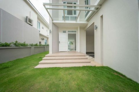 House in Chiang Mai, Thailand 5 bedrooms № 119944 - photo 5