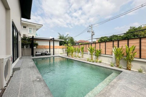 House in Chiang Mai, Thailand 3 bedrooms № 119940 - photo 15