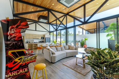 Villa in Phuket, Thailand 4 bedrooms № 170583