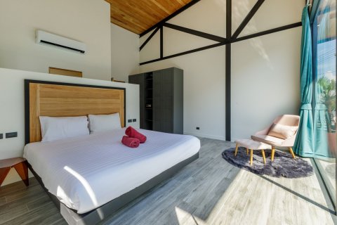 Villa in Phuket, Thailand 4 bedrooms № 170583 - photo 16