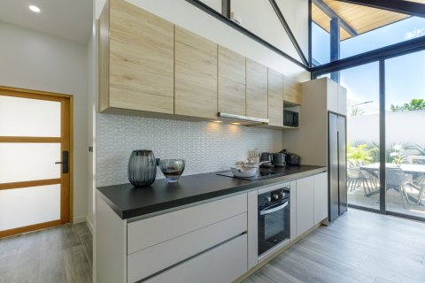 Villa in Phuket, Thailand 4 bedrooms № 170583 - photo 14