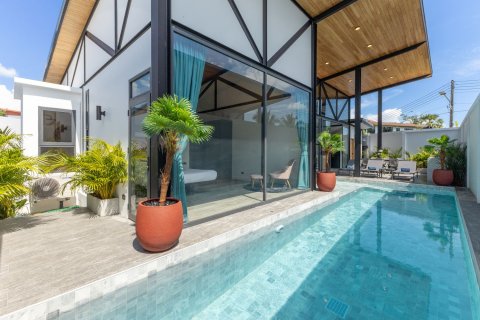 Villa in Phuket, Thailand 4 bedrooms № 170583 - photo 5